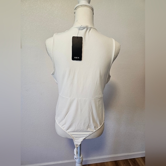 21 Saints White Bodysuit Women's Size XL NWT - Picture 4 of 7